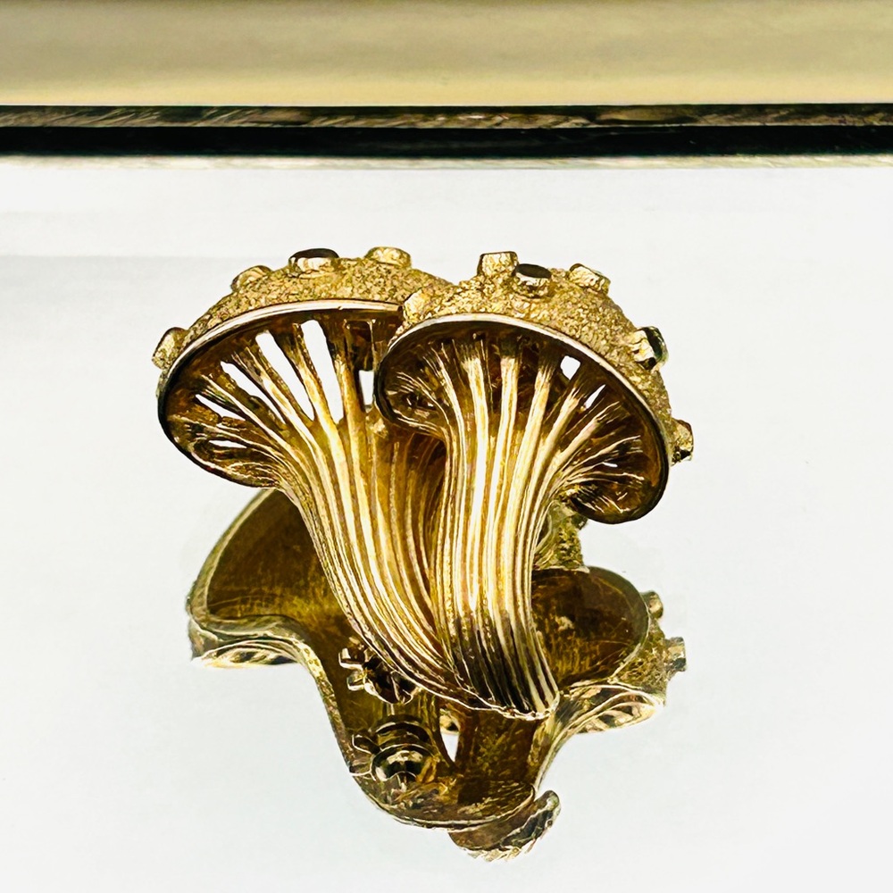 Vintage 60s Marcel Boucher Gold Tone Mushroom Brooch EUC - Picture 15 of 15